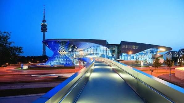 BMW Museum / Welt