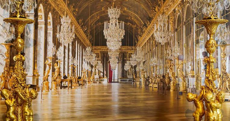 Versailles Guided Tour